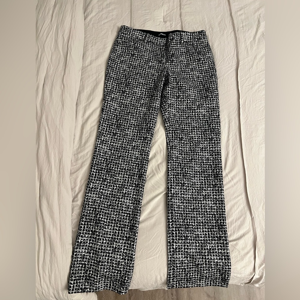 Express Black and White Patterned Dress Pants